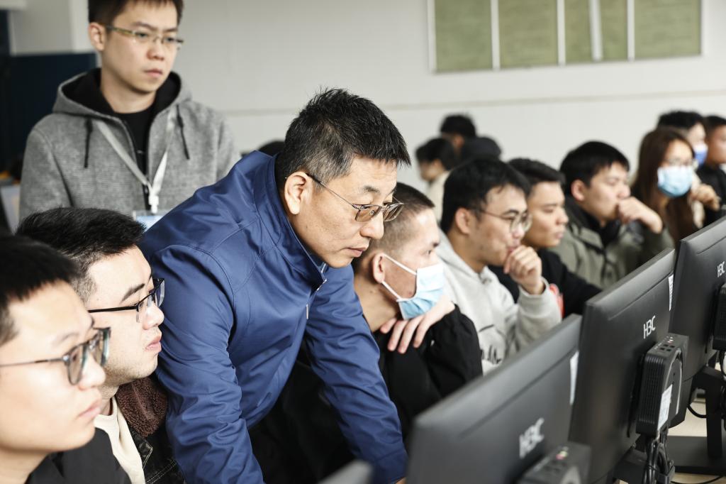 英国上市公司365